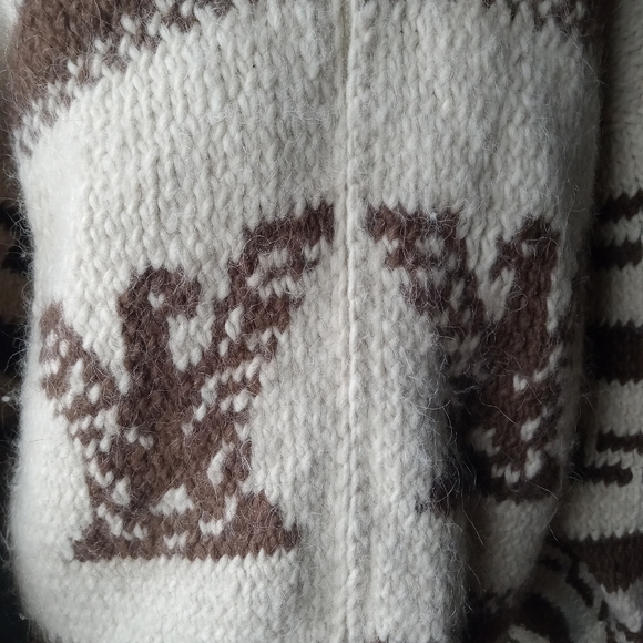 Vintage Hand knit wool Men's large Cowichan Sweater - Picture 4 of 7